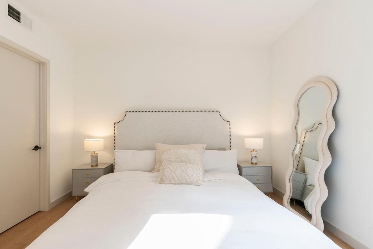 2Br Hollywood Luxurious Condo ลอสแอนเจลิส ภายนอก รูปภาพ