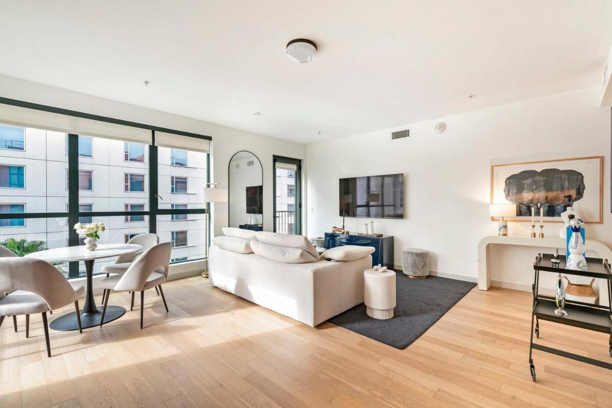 2Br Hollywood Luxurious Condo ลอสแอนเจลิส ภายนอก รูปภาพ